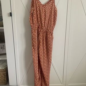 Entro Rust and White Floral Top